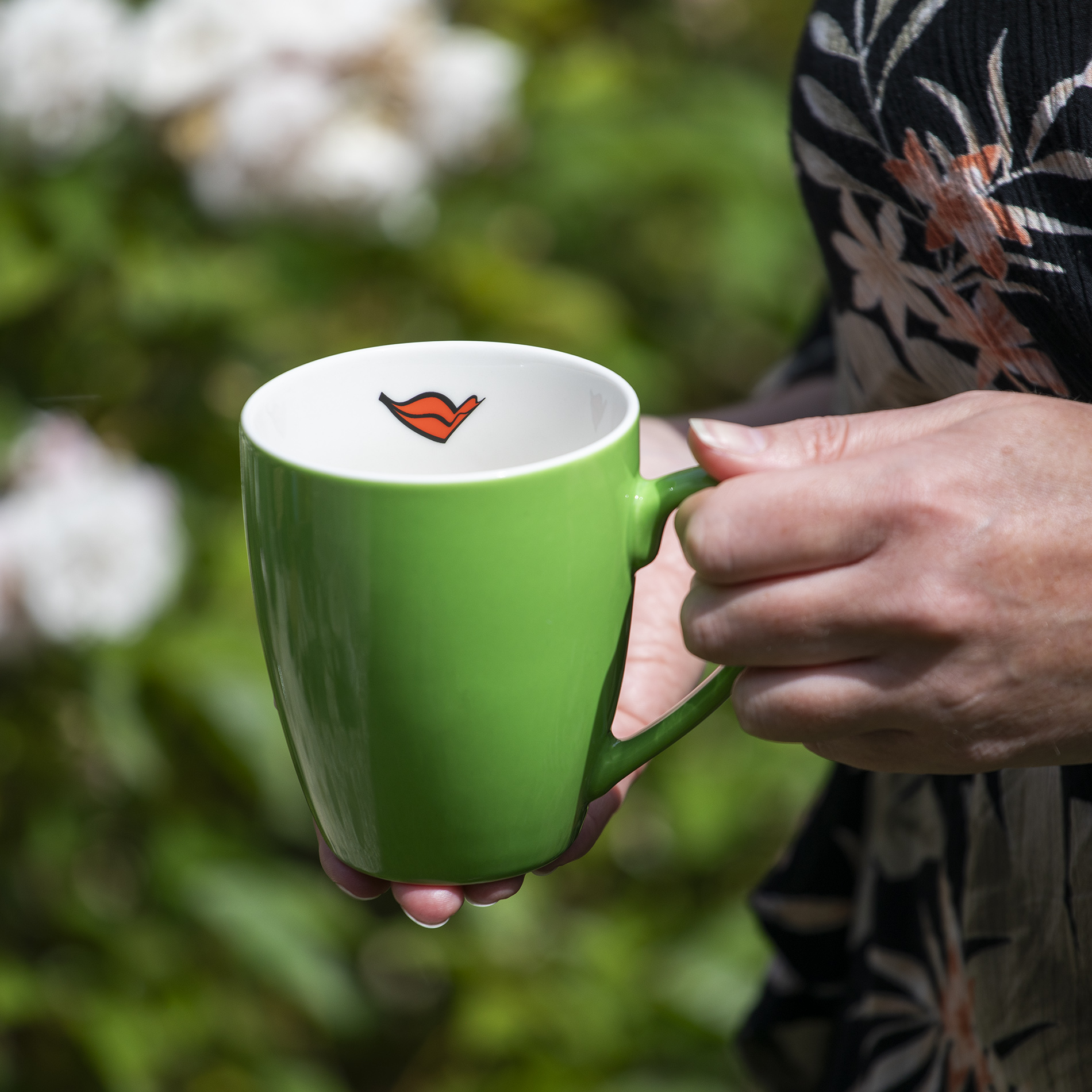 AIDA Kaffeetasse grün mit Kussmund